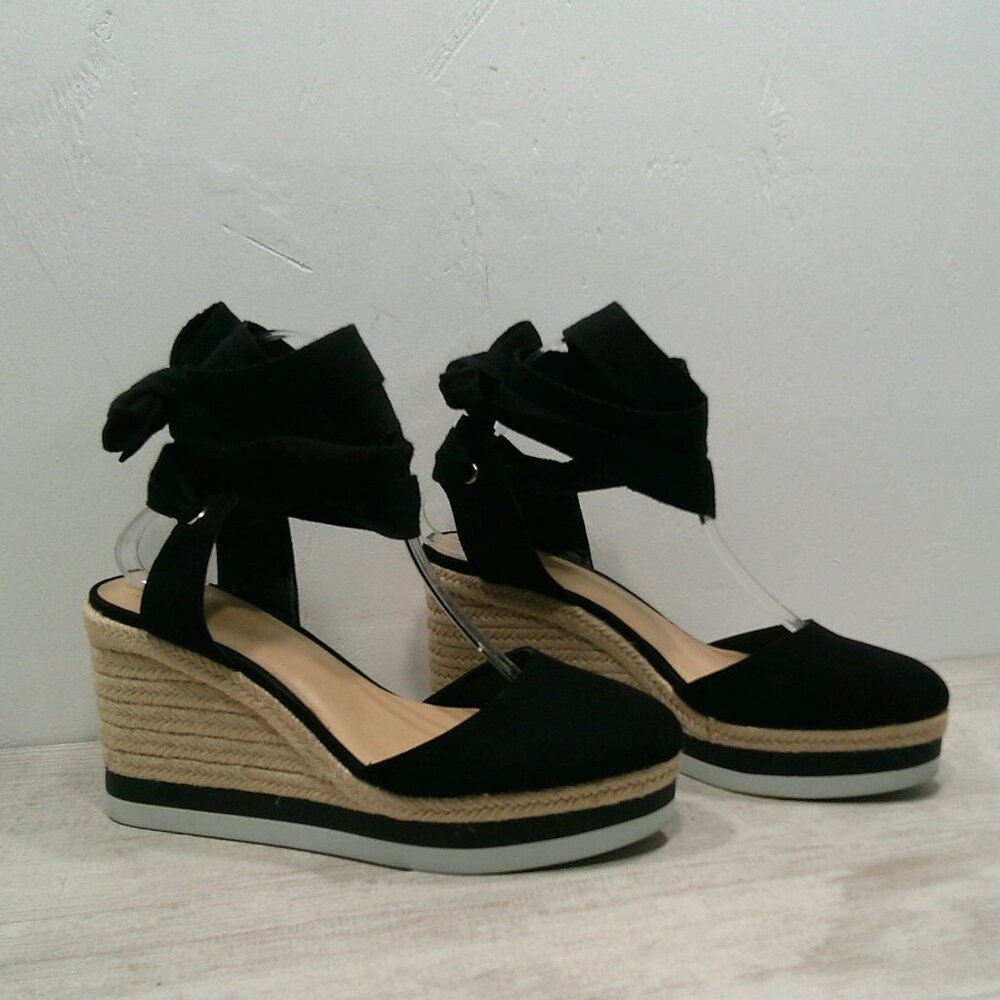 JLO Jalina Espadrille Wedge Sporty Black & White Sandal Size 10 M
